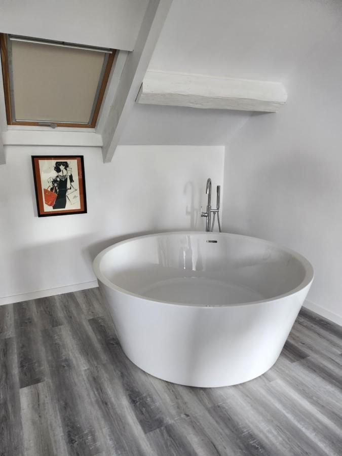 Maison Face A L'Abbaye D'Hautvillers - 2 Bedrooms 2 Bathrooms, Parking Экстерьер фото
