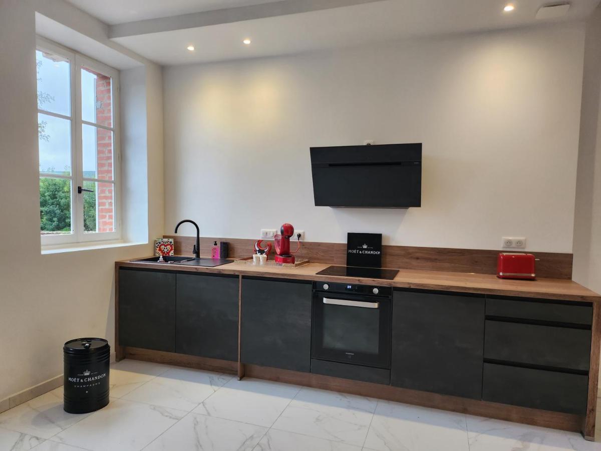 Maison Face A L'Abbaye D'Hautvillers - 2 Bedrooms 2 Bathrooms, Parking Экстерьер фото