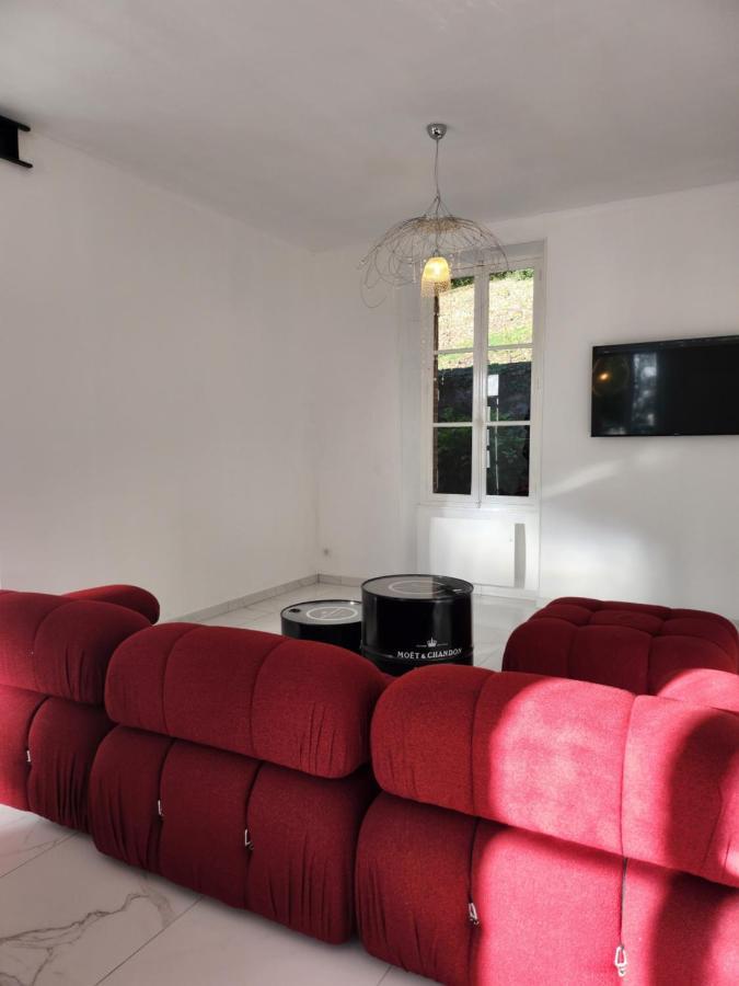 Maison Face A L'Abbaye D'Hautvillers - 2 Bedrooms 2 Bathrooms, Parking Экстерьер фото